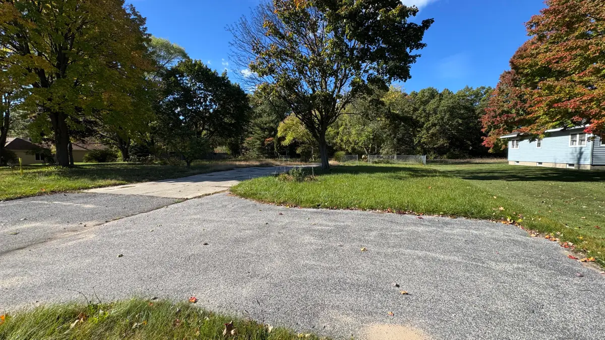 2876 Us 31, Manistee, MI 49660 - Image #1