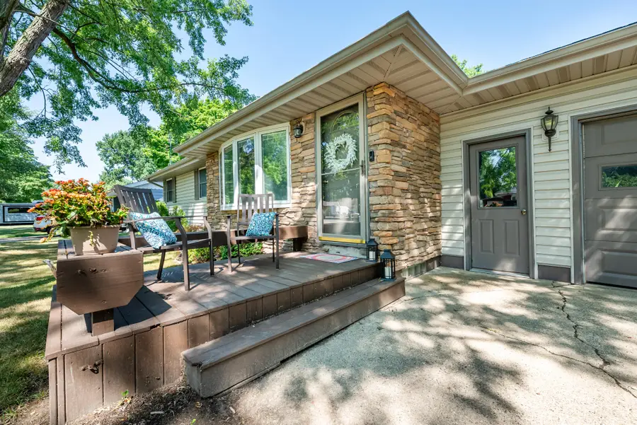 631 Marvin Avenue, Saint Joseph, MI 49085 - Image #2