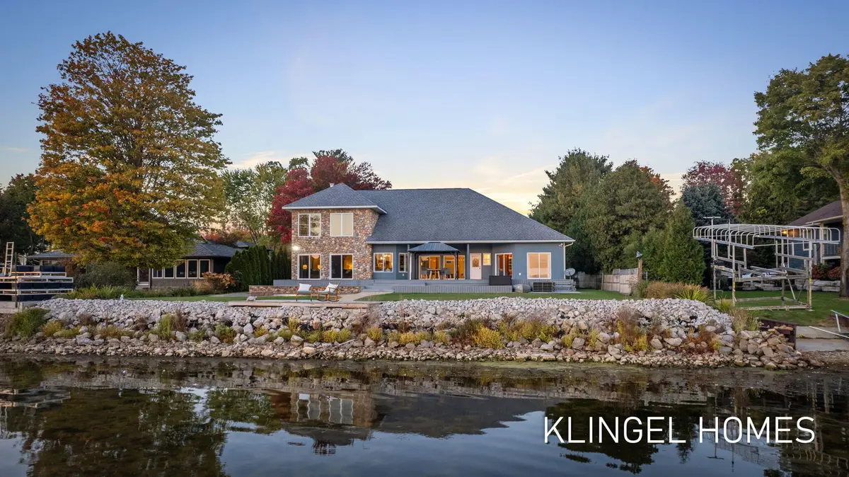 3315 Memorial Drive, Muskegon, MI 49445 - Image #1