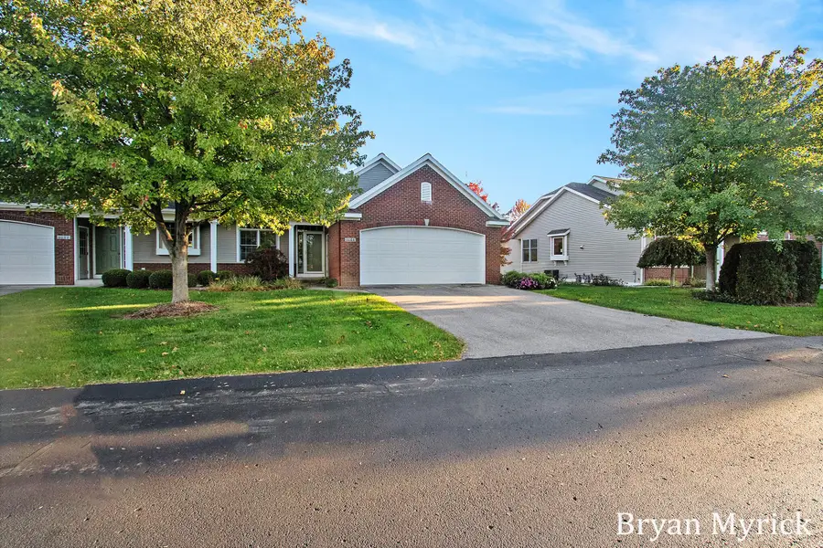 6024 Heritage Meadow Drive, Holland, MI 49423 - Image #3