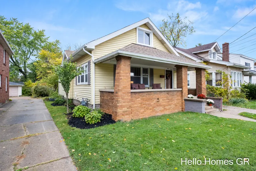 2019 Plainfield Avenue Ne, Grand Rapids, MI 49505 - Image #3