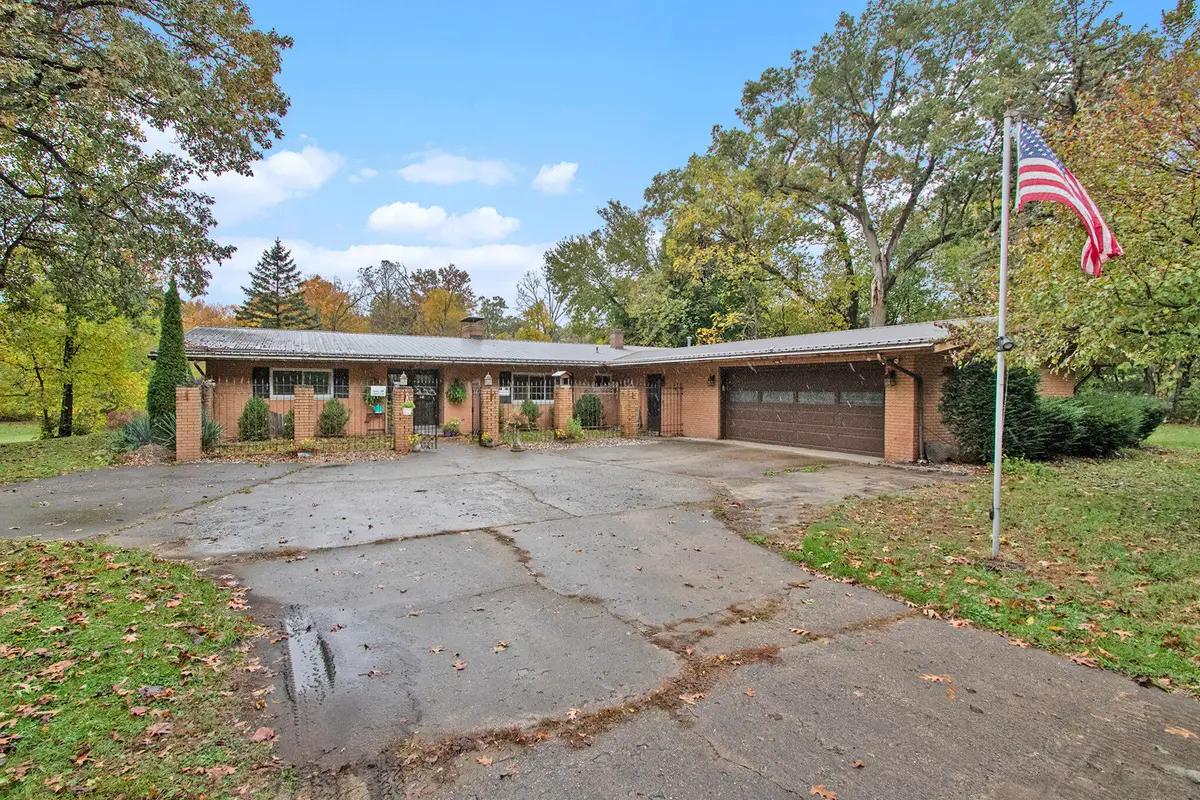 70506 Sunrise Drive, Edwardsburg, MI 49112 - Image #1