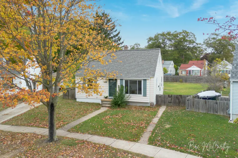 2625 Liberty Road, Norton Shores, MI 49441 - Image #2