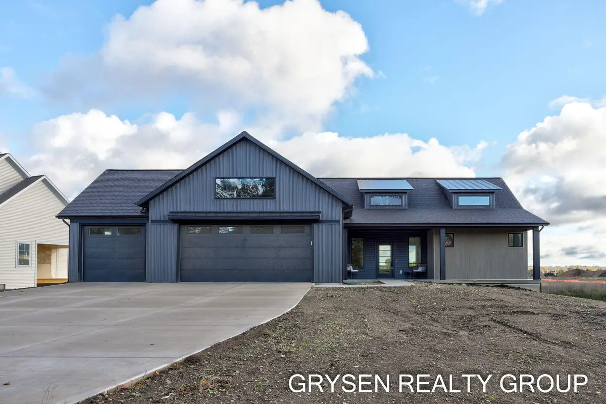 9244 28th Avenue, Jenison, MI 49428 - #1