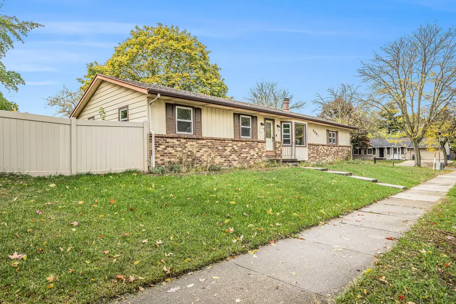 3801 E Norwalk Drive Se, Grand Rapids, MI 49508 - Image #3