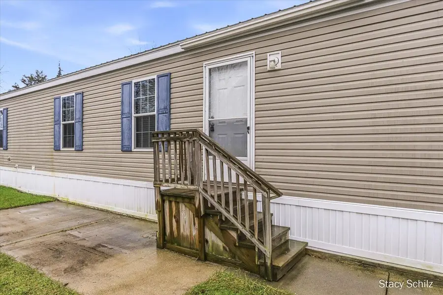 1164 E Bernie Court, Wayland, MI 49348 - Image #2