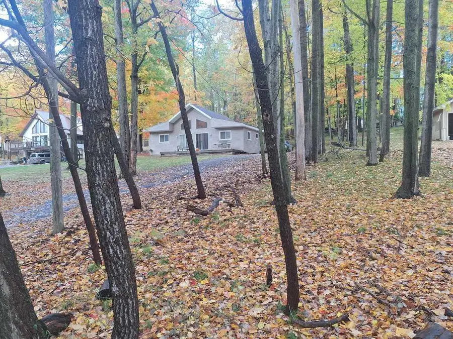 9550 Golf Port Drive #202, Stanwood, MI 49346 - Image #2