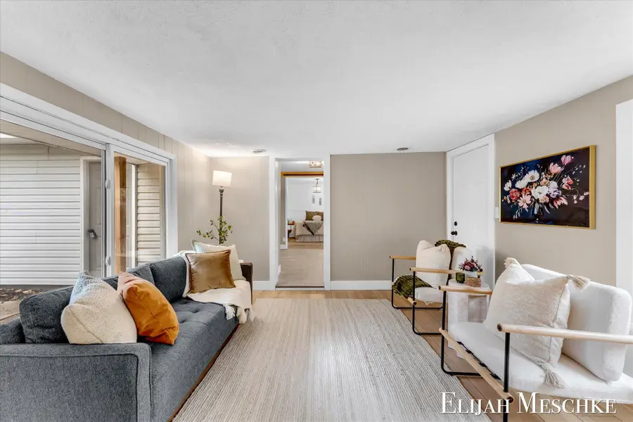 5760 Sunfish Lake Avenue Ne, Rockford, MI 49341 - Image #3