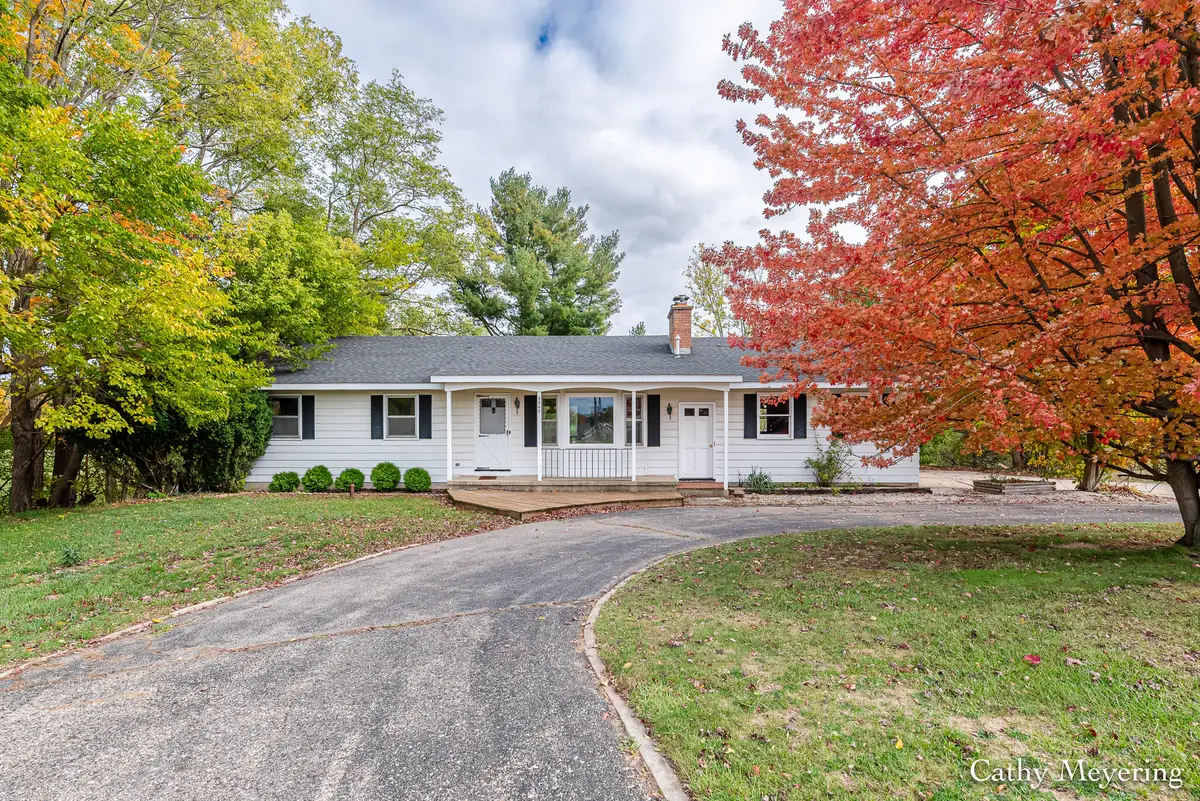 5542 Canal Avenue Sw, Wyoming, MI 49418 - Image #1