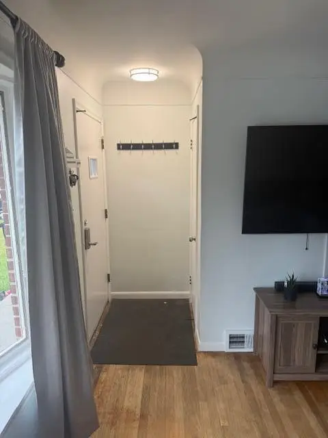 2490 Pinetree Drive, Trenton, MI 48183 - Image #3