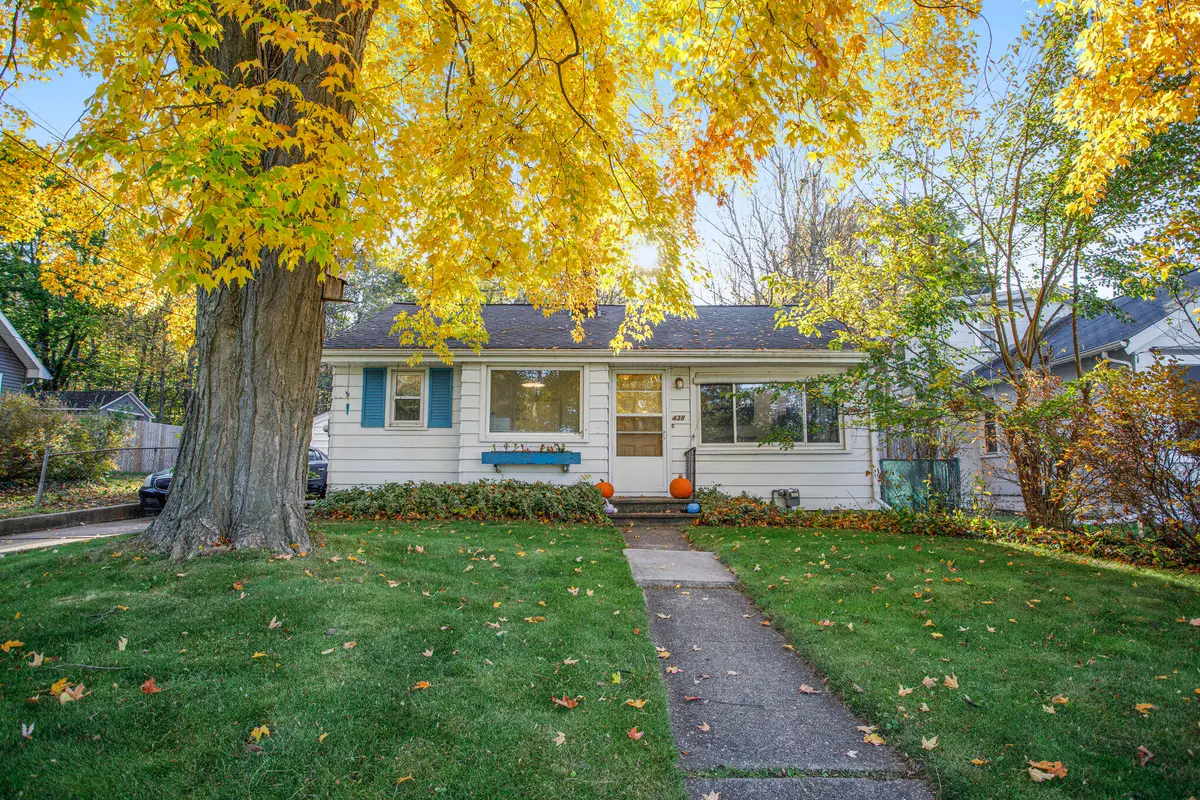 438 Elmhurst Avenue, Parchment, MI 49004 - #1