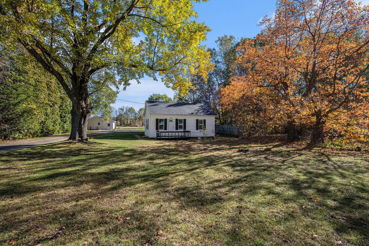 3741 Riverside Rd, Benton Harbor, MI 49022 - #1