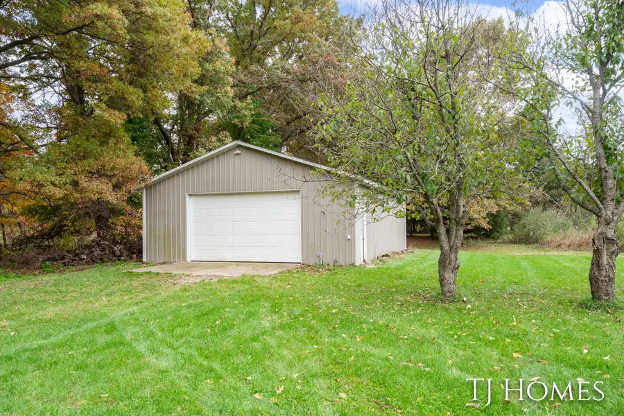 9188 Whittall Street Ne, Rockford, MI 49341 - Image #3