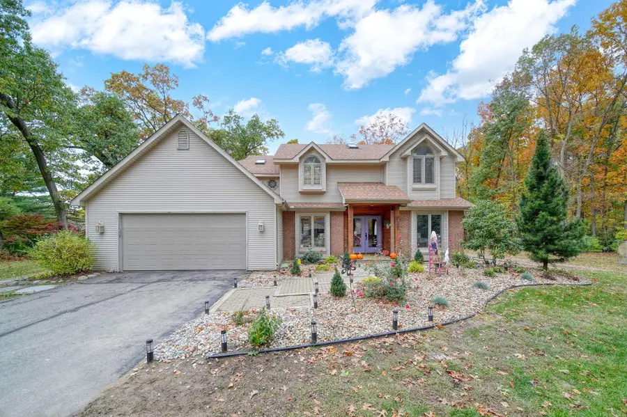 7142 Foxmoore Court, Jackson, MI 49201 - Image #3