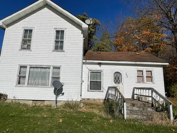 202 Bangor Road, Lawrence, MI 49064