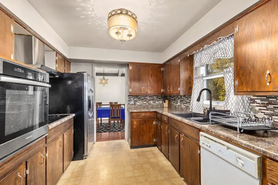 1955 Millbank Street Se, Grand Rapids, MI 49508 - Image #2