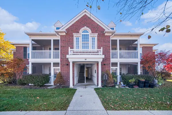 818 W Summerfield Glen, Ann Arbor, MI 48103