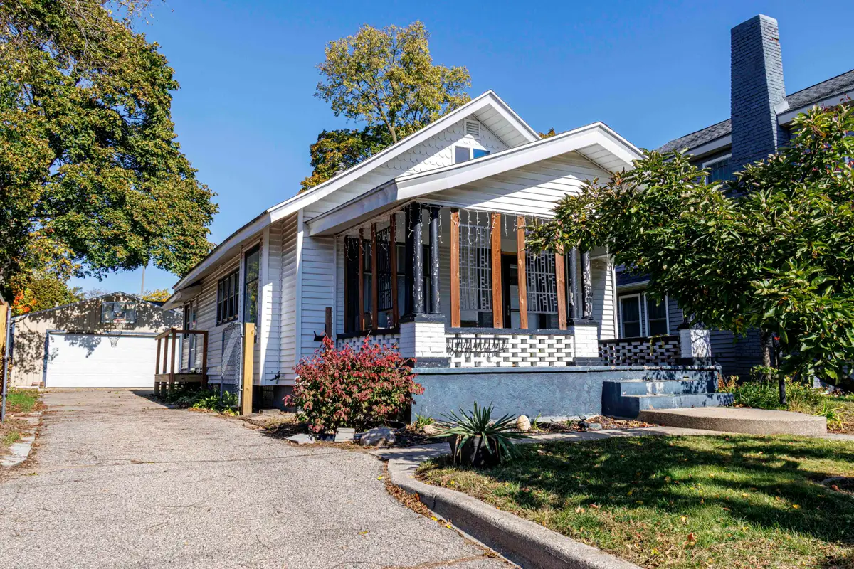 811 Ardmore Street Se, Grand Rapids, MI 49507 - #1