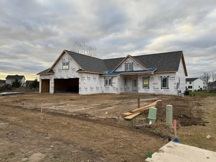 1821 Stratford Lane Nw, Walker, MI 49534 - Image #2