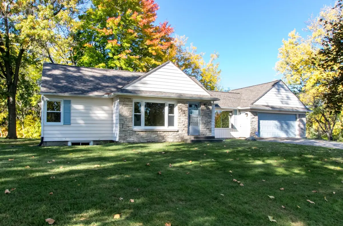 5715 Kalamazoo Avenue Se, Kentwood, MI 49508 - Image #1