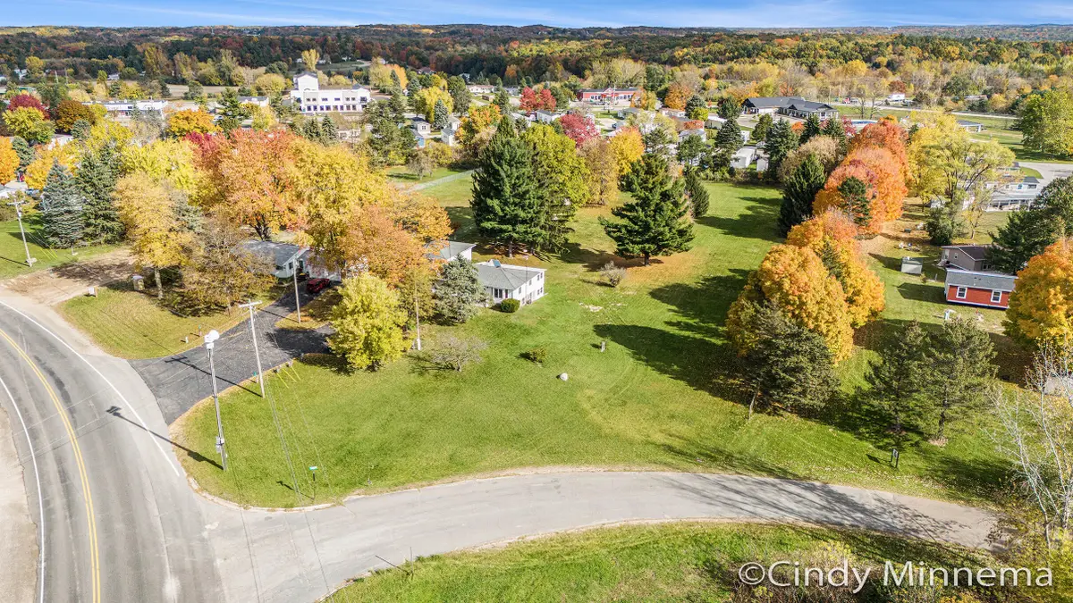 7070 Pine Island Drive Ne, Comstock Park, MI 49321 - #1