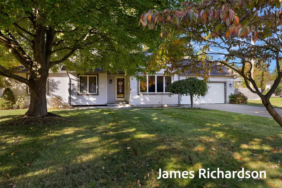 15249 Widgeon Road, Grand Haven, MI 49417 - Image #2