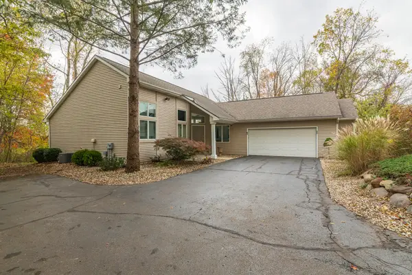 2798 E T Avenue, Portage, MI 49002