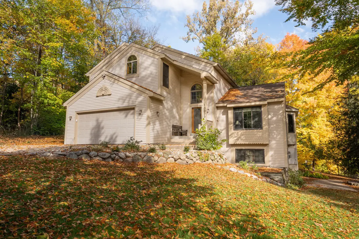 10029 Wildwood Court, Richland, MI 49083 - Image #1