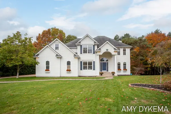 2963 Pine Edge Court, Holland, MI 49424