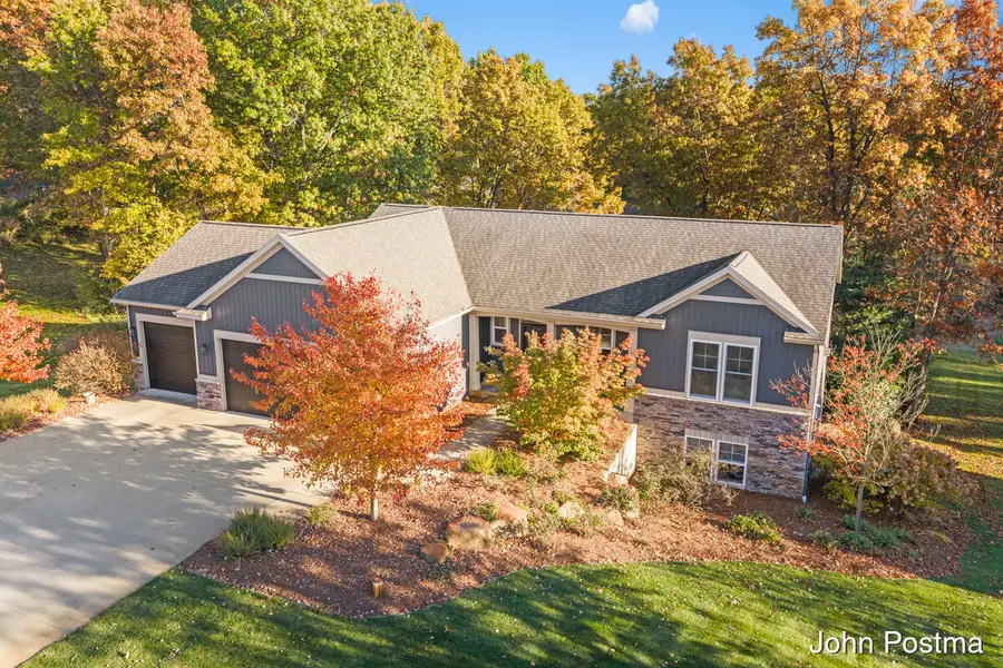 6186 Arrowcrest Court Ne, Rockford, MI 49341 - Image #3