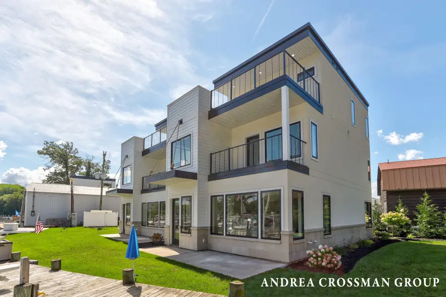 1 Bailey Avenue #1, South Haven, MI 49090 - Image #2