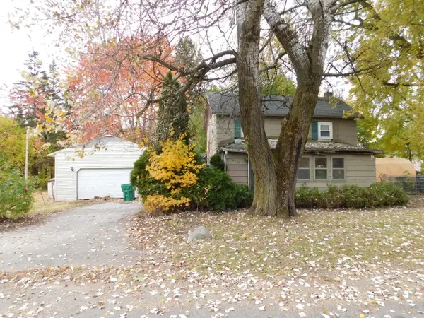 8932 Center Street, Berrien Center, MI 49102