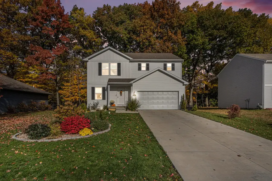 572 Waters Way, Watervliet, MI 49098 - Image #2