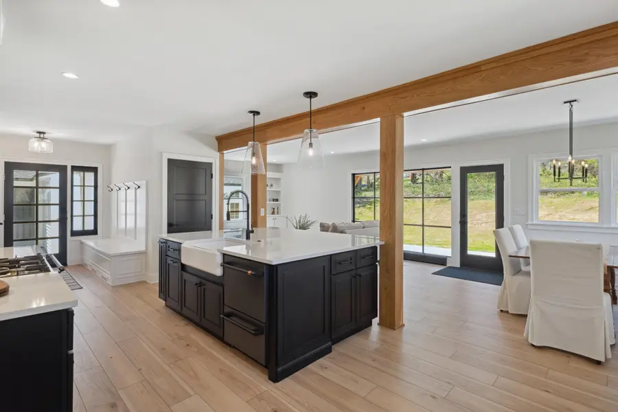 101 Carl Drive Ne, Ada, MI 49301 - Image #2