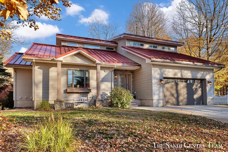 1020 Brookway Court, Norton Shores, MI 49441 - Image #2