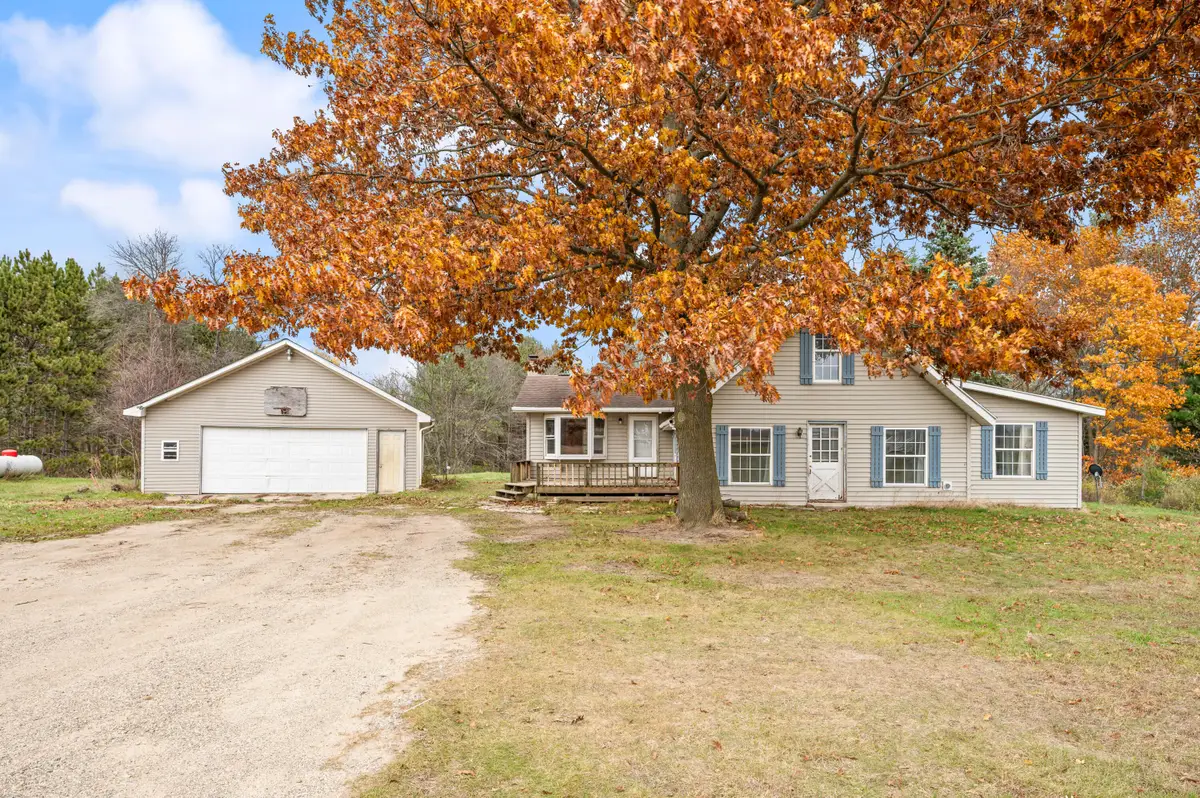 9758 60th Avenue, Mecosta, MI 49332 - #1