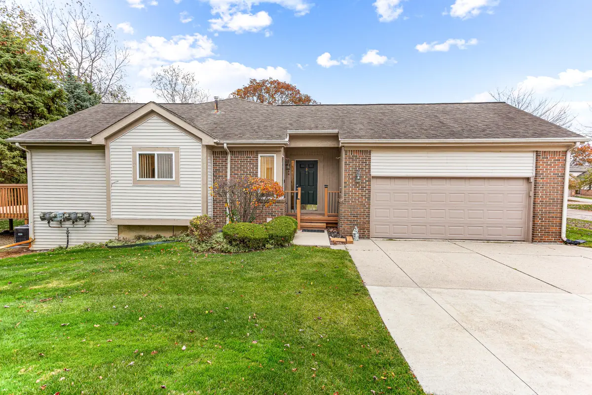 37176 Condor Ct Court, Westland, MI 48185 - Image #1