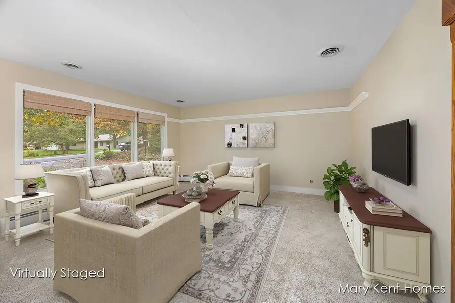 6662 Buttrick Avenue Se, Alto, MI 49302 - Image #3