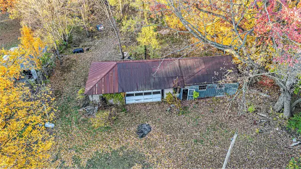 321 E Bertrand Road, Niles, MI 49120