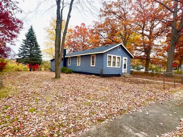 403 Collins Avenue, Muskegon, MI 49444 - Image #2