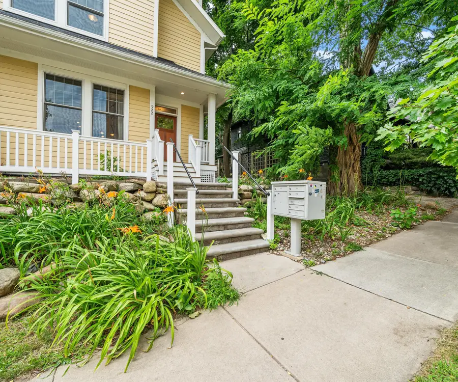922 Catherine Street, Ann Arbor, MI 48104 - Image #3