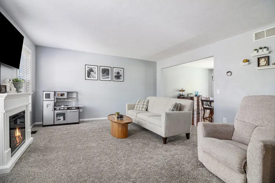 418 Summer Circle Se, Grand Rapids, MI 49548 - Image #3