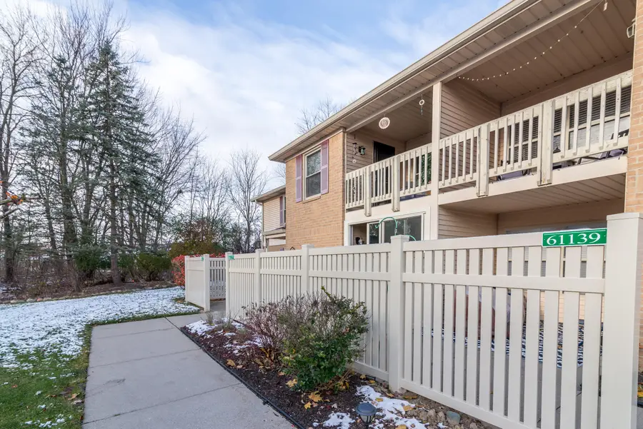 61137 Greenwood Drive, South Lyon, MI 48178 - Image #2