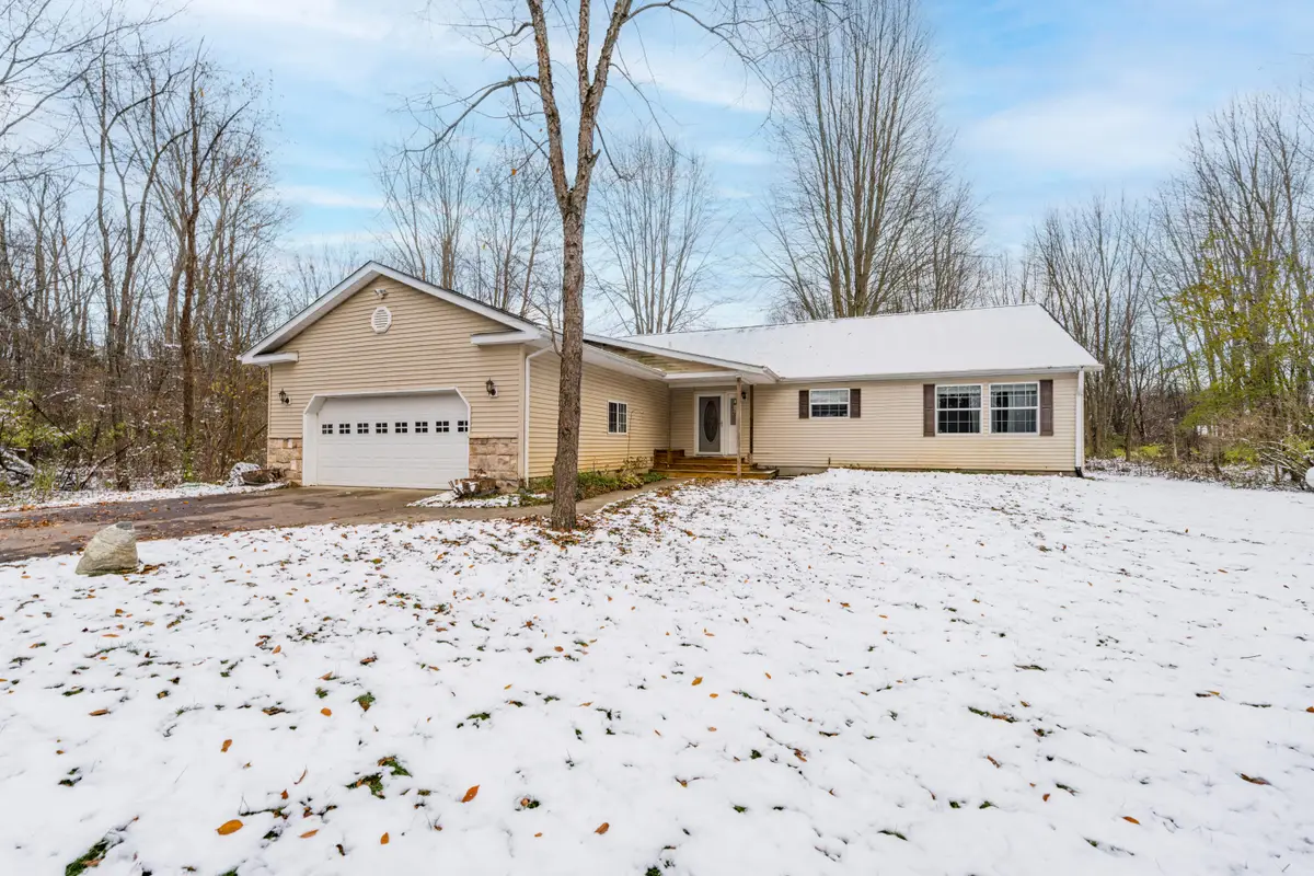 815 7th Street, Plainwell, MI 49080 - #1