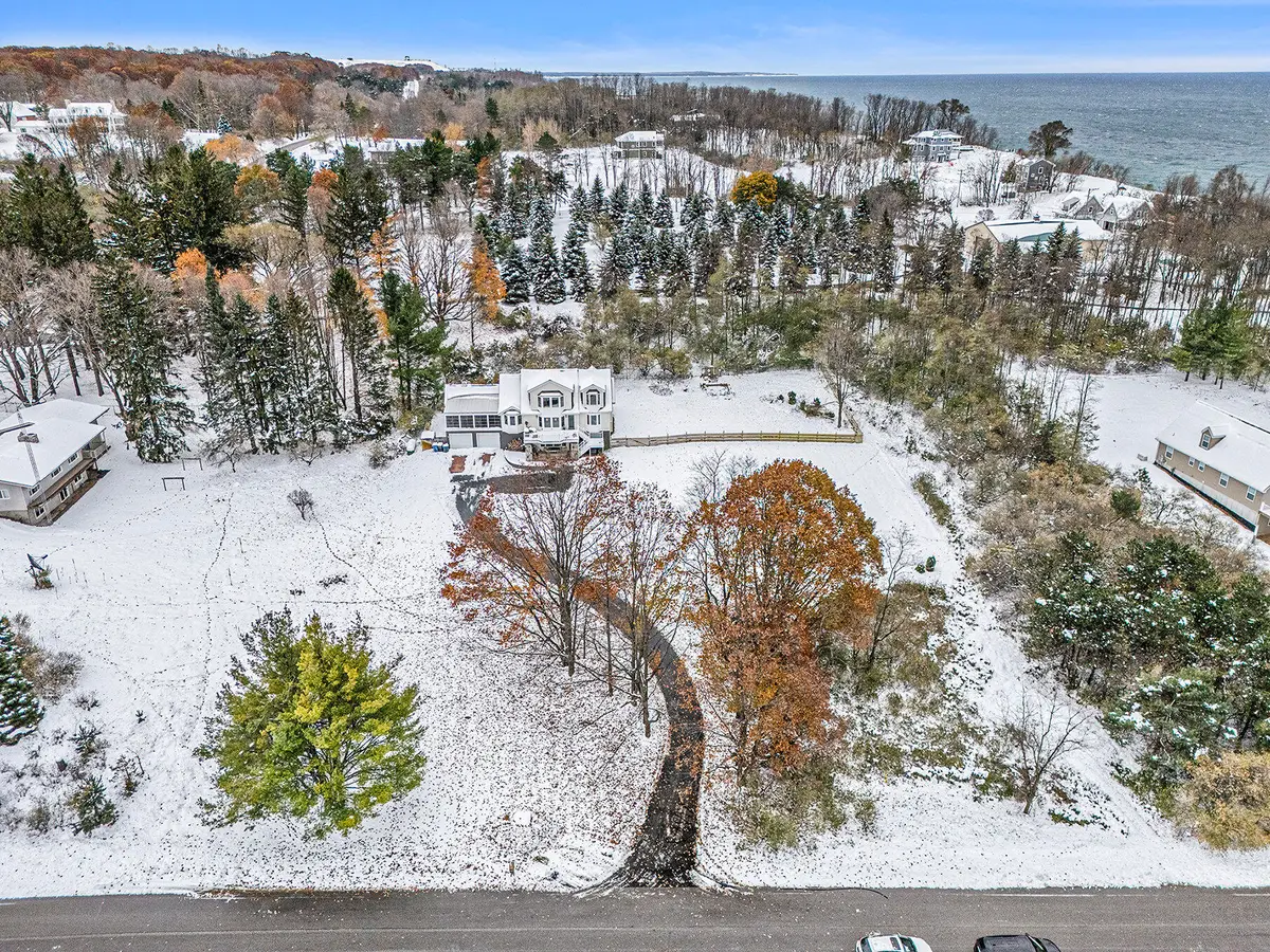 6679 Dunecrest Avenue, Ludington, MI 49431 - Image #1