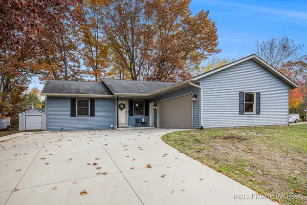 4159 White Pine Drive, Dorr, MI 49323