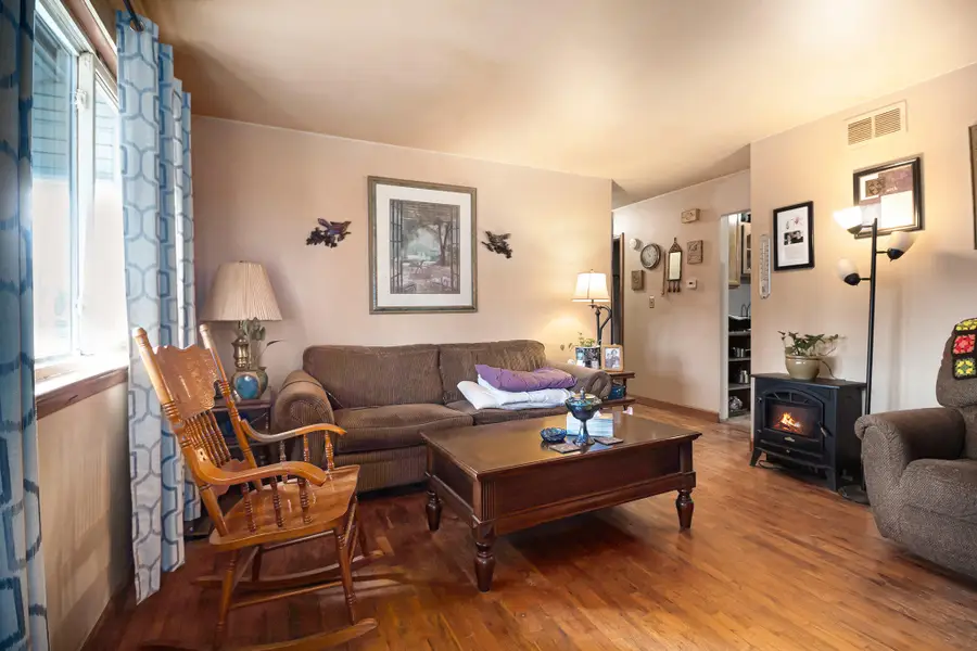 2329 Brooktree Court, Ypsilanti, MI 48198 - Image #3