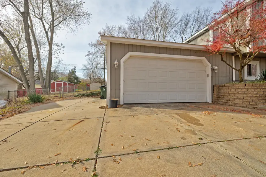 654 Alan Drive, Lake Orion, MI 48362 - Image #3