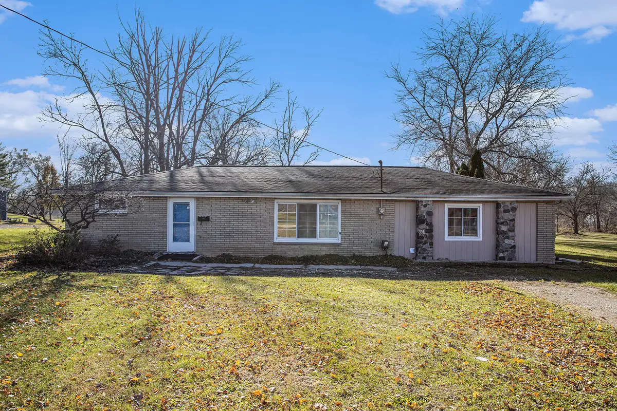 737 W Capital Avenue, Bellevue, MI 49021 - Image #1