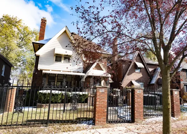 18968 Pennington Drive, Detroit, MI 48221